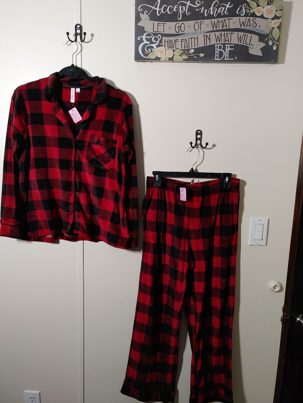 Like New Secret Treasures Medium 8-10 Buffalo Plaid Soft Pajama Set